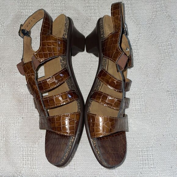 SAS Women’s Strappy Sandals Size 8.5 M Brown Leather Outdoors Going Out Party - Picture 5 of 12